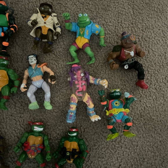 Lot of 14 Vintage Playmates TMNT Teenage Mutant Ninja Turtles, Case Too - Picture 3 of 7